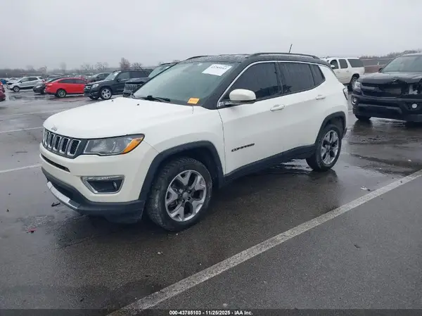 3C4NJDCB3LT233689 2020 JEEP COMPASS - Image 2