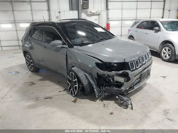 3C4NJDCB3MT504378 2021 JEEP COMPASS - Image 1