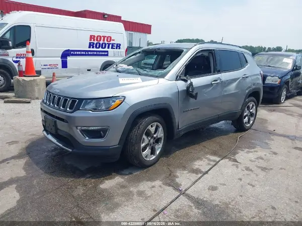 3C4NJDCB3MT519818 2021 JEEP COMPASS - Image 2