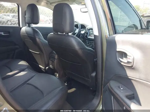 3C4NJDCB3MT541088 2021 JEEP COMPASS - Image 8
