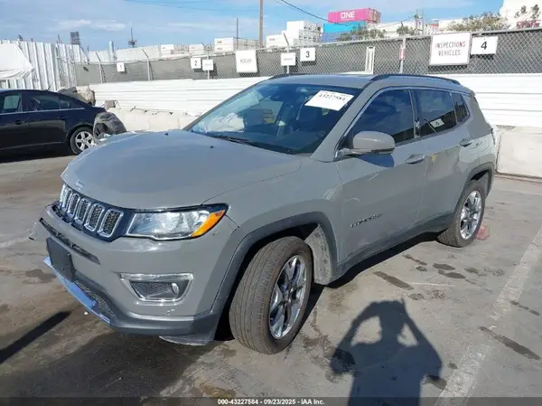 3C4NJDCB3MT574950 2021 JEEP COMPASS - Image 2