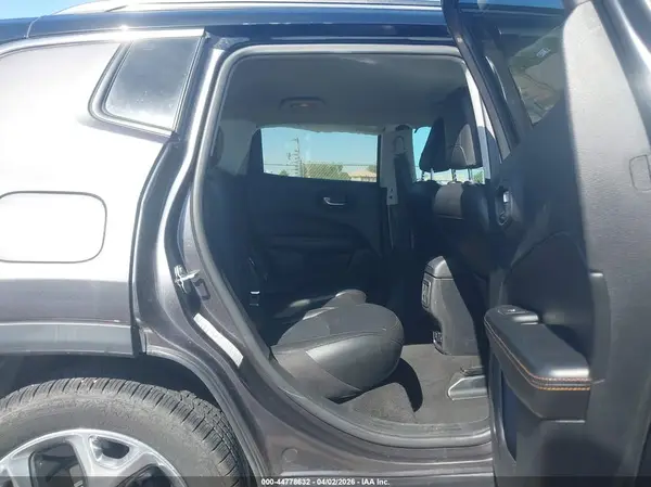 3C4NJDCB3MT583678 2021 JEEP COMPASS - Image 8