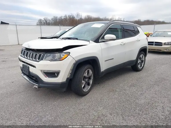 3C4NJDCB3MT586158 2021 JEEP COMPASS - Image 2