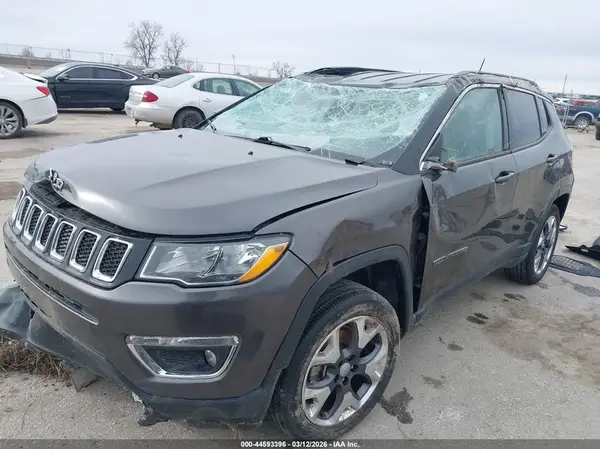 3C4NJDCB3MT595586 2021 JEEP COMPASS - Image 2