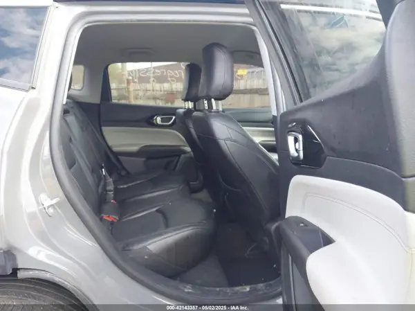 3C4NJDCB3NT145518 2022 JEEP COMPASS - Image 8