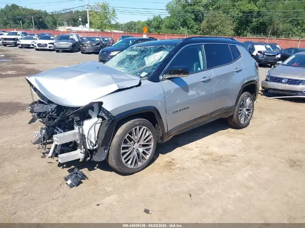 3C4NJDCB3NT153263 2022 JEEP COMPASS - Image 2