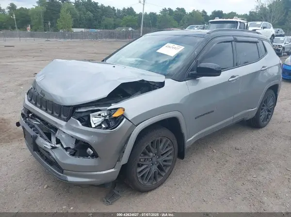 3C4NJDCB3NT158317 2022 JEEP COMPASS - Image 2