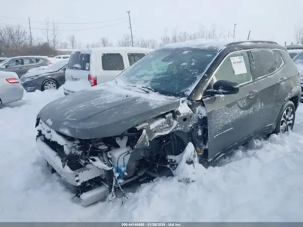 3C4NJDCB3NT193326 2022 JEEP COMPASS - Image 2