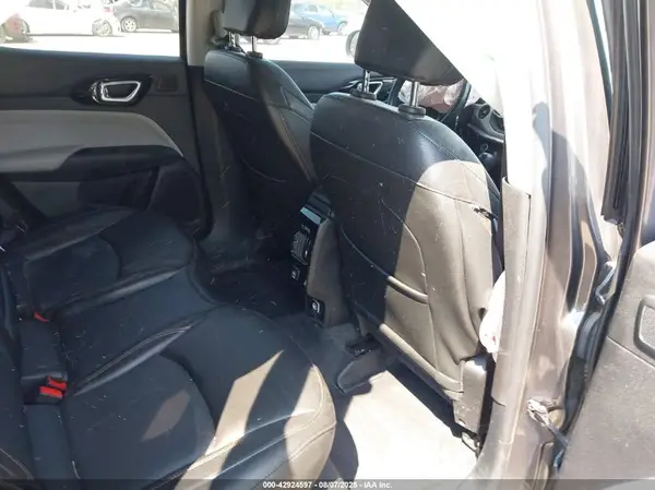 3C4NJDCB3NT201019 2022 JEEP COMPASS - Image 8