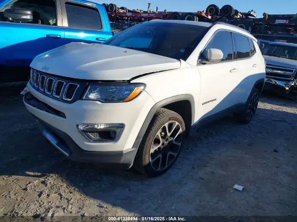 3C4NJDCB4HT631839 2017 JEEP COMPASS - Image 2
