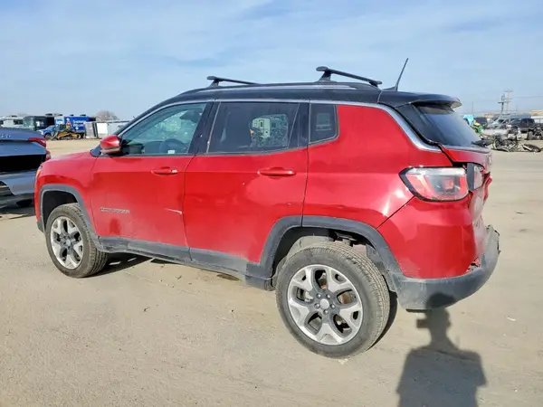 3C4NJDCB4JT135607 2018 JEEP COMPASS - Image 2