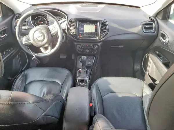 3C4NJDCB4JT135607 2018 JEEP COMPASS - Image 8