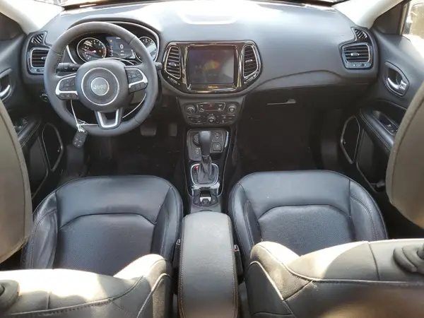 3C4NJDCB4JT136384 2018 JEEP COMPASS - Image 8