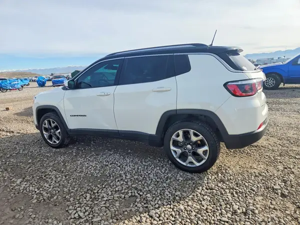 3C4NJDCB4JT143710 2018 JEEP COMPASS - Image 2
