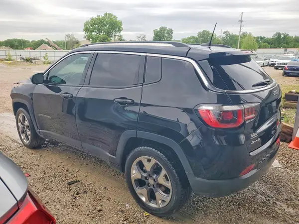 3C4NJDCB4JT143738 2018 JEEP COMPASS - Image 2