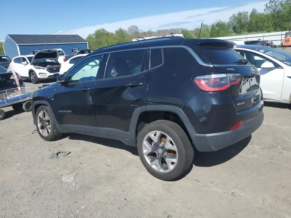 3C4NJDCB4JT144324 2018 JEEP COMPASS - Image 2