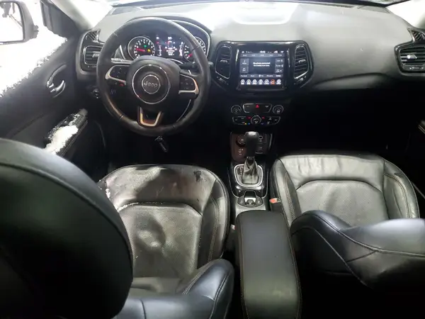 3C4NJDCB4JT179865 2018 JEEP COMPASS - Image 8