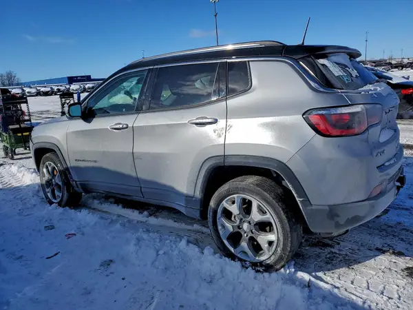 3C4NJDCB4JT205347 2018 JEEP COMPASS - Image 2