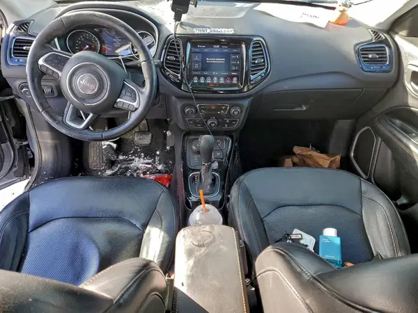 3C4NJDCB4JT205347 2018 JEEP COMPASS - Image 8