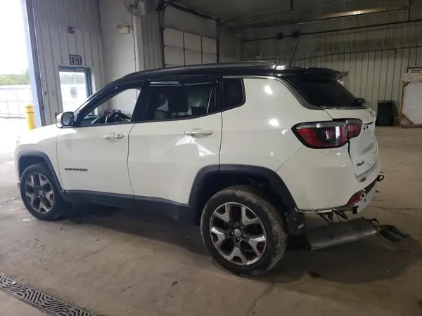 3C4NJDCB4JT212590 2018 JEEP COMPASS - Image 2