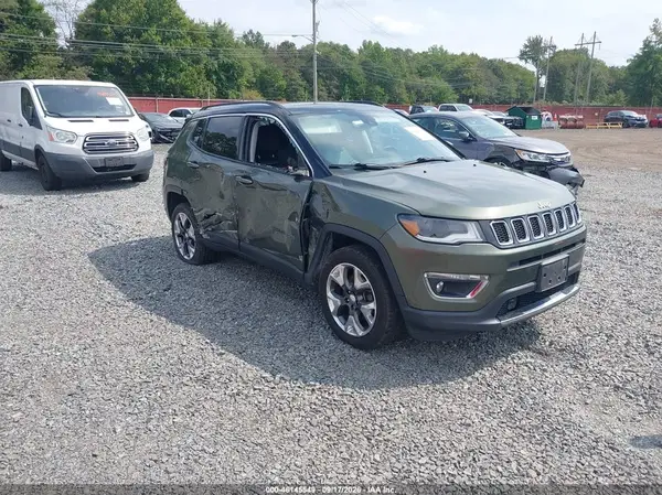 3C4NJDCB4JT222536 2018 JEEP COMPASS - Image 1