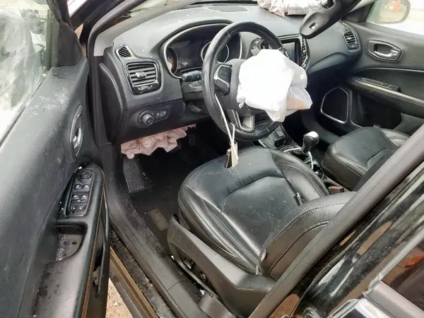 3C4NJDCB4JT230152 2018 JEEP COMPASS - Image 8