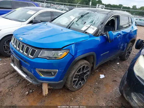 3C4NJDCB4JT245251 2018 JEEP COMPASS - Image 2