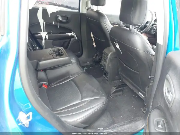 3C4NJDCB4JT245251 2018 JEEP COMPASS - Image 8