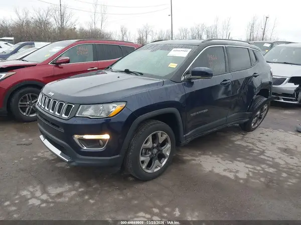 3C4NJDCB4JT316187 2018 JEEP COMPASS - Image 2