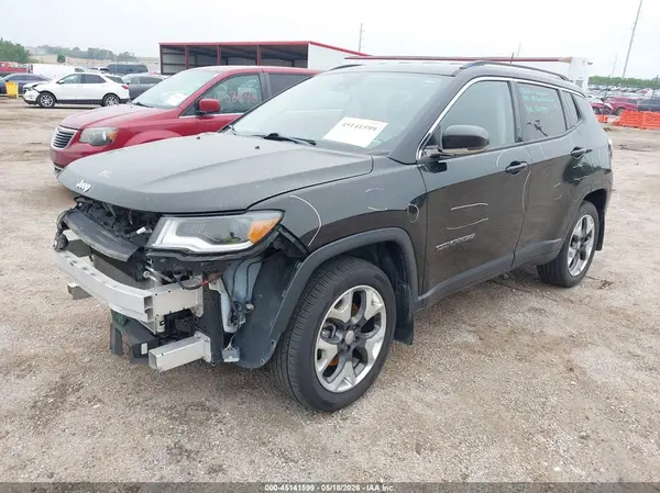 3C4NJDCB4JT341168 2018 JEEP COMPASS - Image 2
