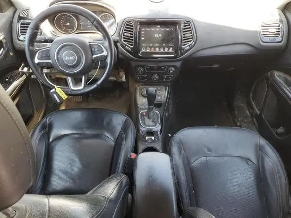 3C4NJDCB4JT354499 2018 JEEP COMPASS - Image 8