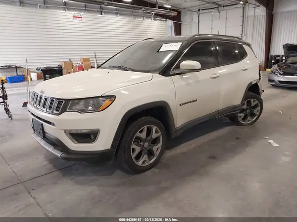 3C4NJDCB4JT354616 2018 JEEP COMPASS - Image 2