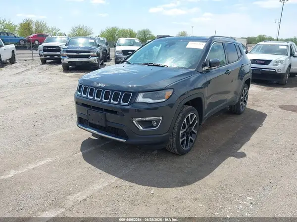3C4NJDCB4JT362411 2018 JEEP COMPASS - Image 2