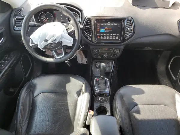 3C4NJDCB4JT372596 2018 JEEP COMPASS - Image 8