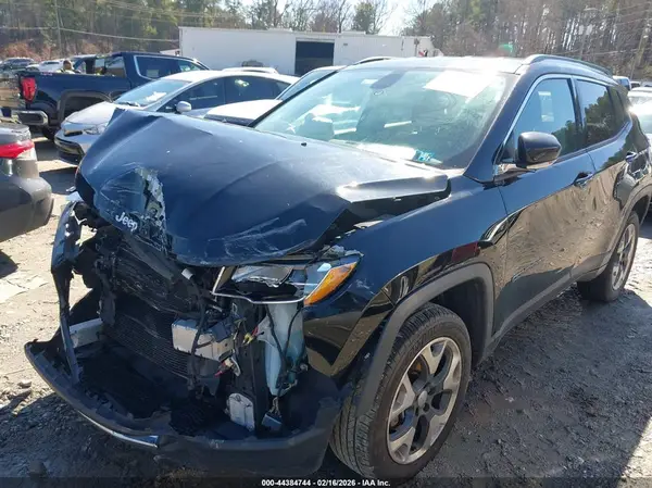3C4NJDCB4JT372906 2018 JEEP COMPASS - Image 2