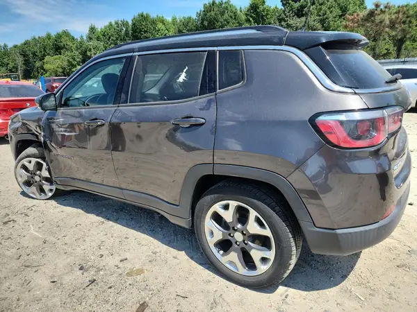 3C4NJDCB4JT373022 2018 JEEP COMPASS - Image 2