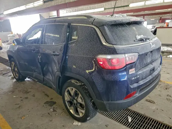 3C4NJDCB4JT397465 2018 JEEP COMPASS - Image 2