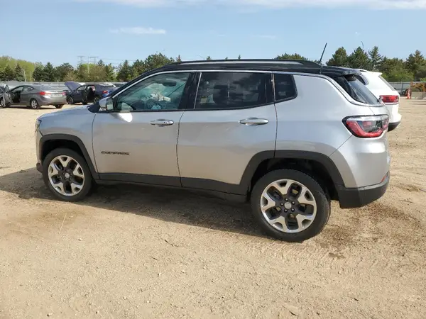3C4NJDCB4JT398101 2018 JEEP COMPASS - Image 2