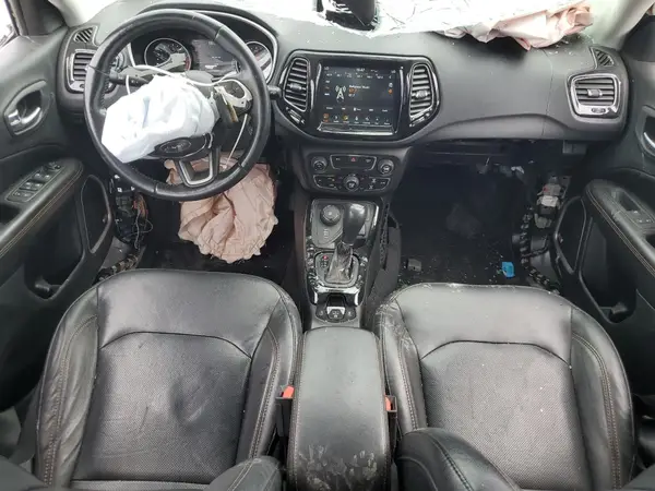 3C4NJDCB4JT423787 2018 JEEP COMPASS - Image 8