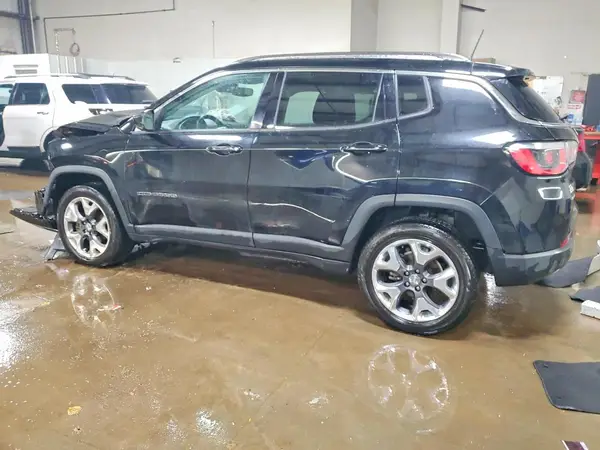 3C4NJDCB4JT433011 2018 JEEP COMPASS - Image 2