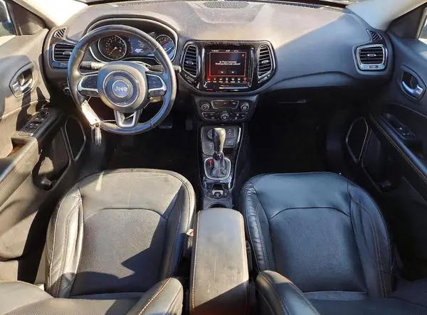 3C4NJDCB4JT435390 2018 JEEP COMPASS - Image 8