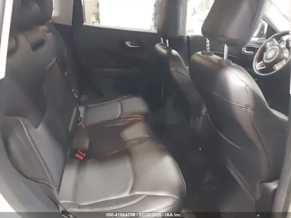 3C4NJDCB4JT435969 2018 JEEP COMPASS - Image 8