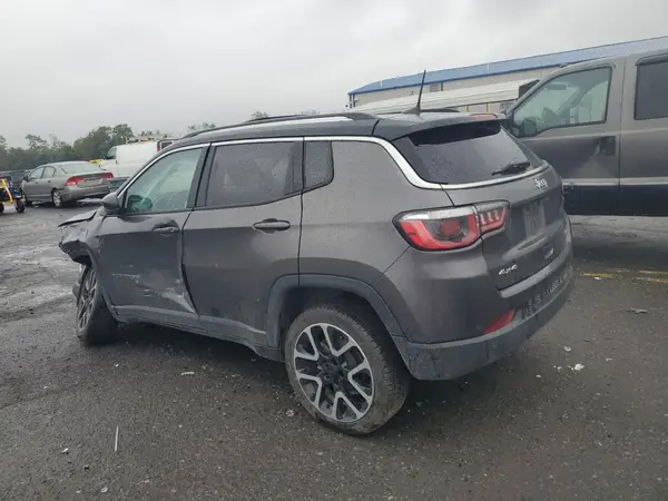 3C4NJDCB4JT458149 2018 JEEP COMPASS - Image 2