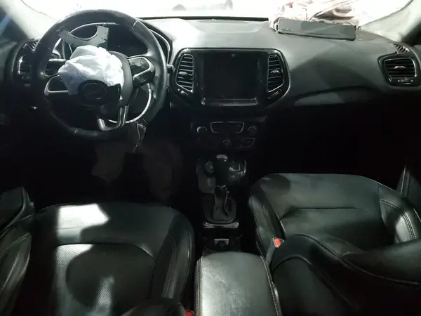 3C4NJDCB4JT480037 2018 JEEP COMPASS - Image 8