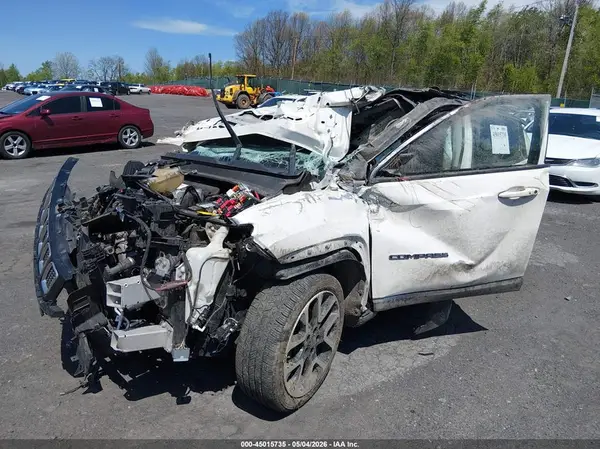 3C4NJDCB4JT481608 2018 JEEP COMPASS - Image 2