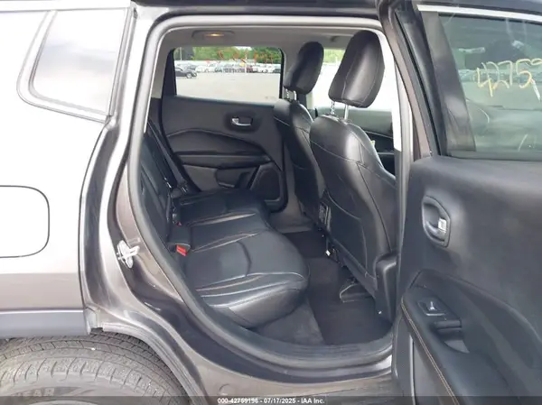 3C4NJDCB4JT484993 2018 JEEP COMPASS - Image 8