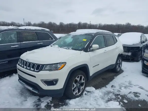 3C4NJDCB4JT493743 2018 JEEP COMPASS - Image 2