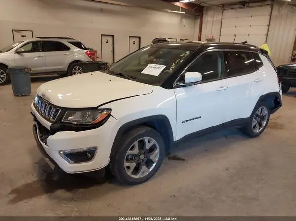 3C4NJDCB4KT628673 2019 JEEP COMPASS - Image 2