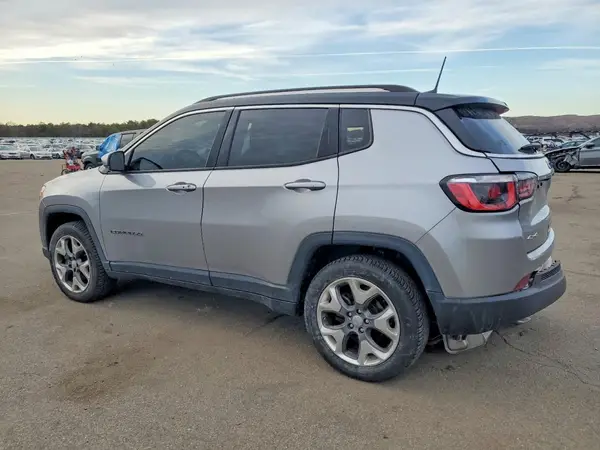 3C4NJDCB4KT654318 2019 JEEP COMPASS - Image 2