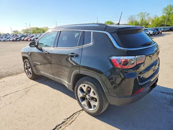 3C4NJDCB4KT659728 2019 JEEP COMPASS - Image 2